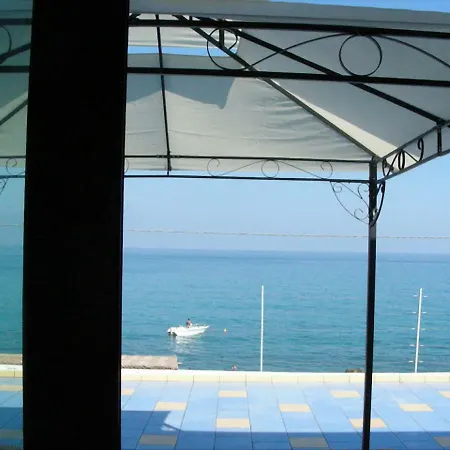 Sole Mare Apartment San Saba